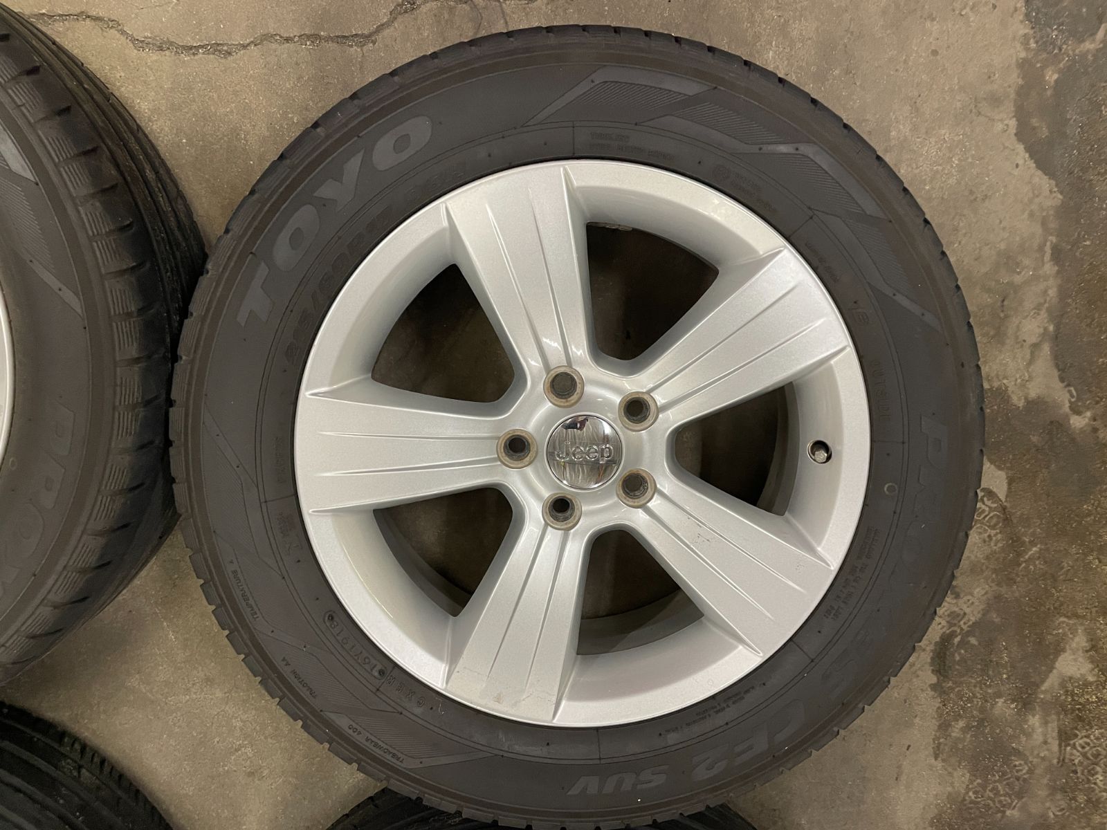 ジープ パトリオット 17インチ 6 5 J 40 PCD 114 3 TOYO ES CF 2 SUV 215 60 R 17 品 菅60