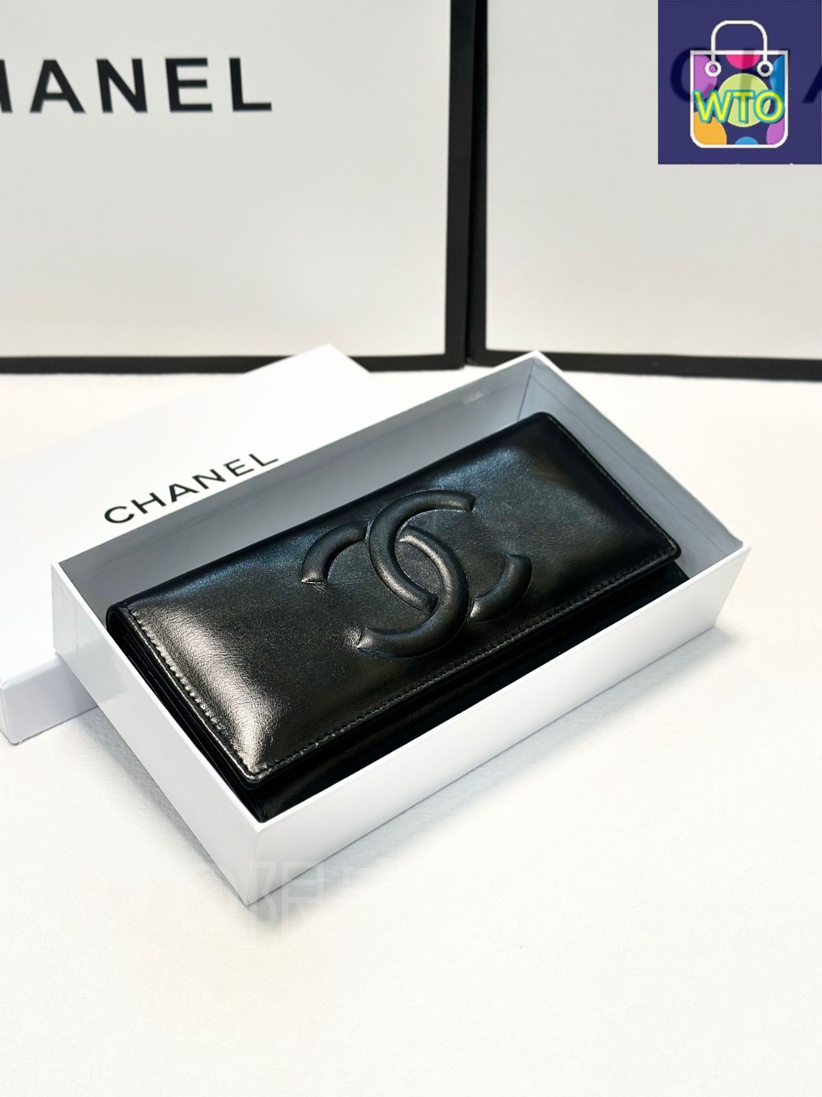 今日特価】Chanel シャネル 二つ折りウォレット クラシックレザー製