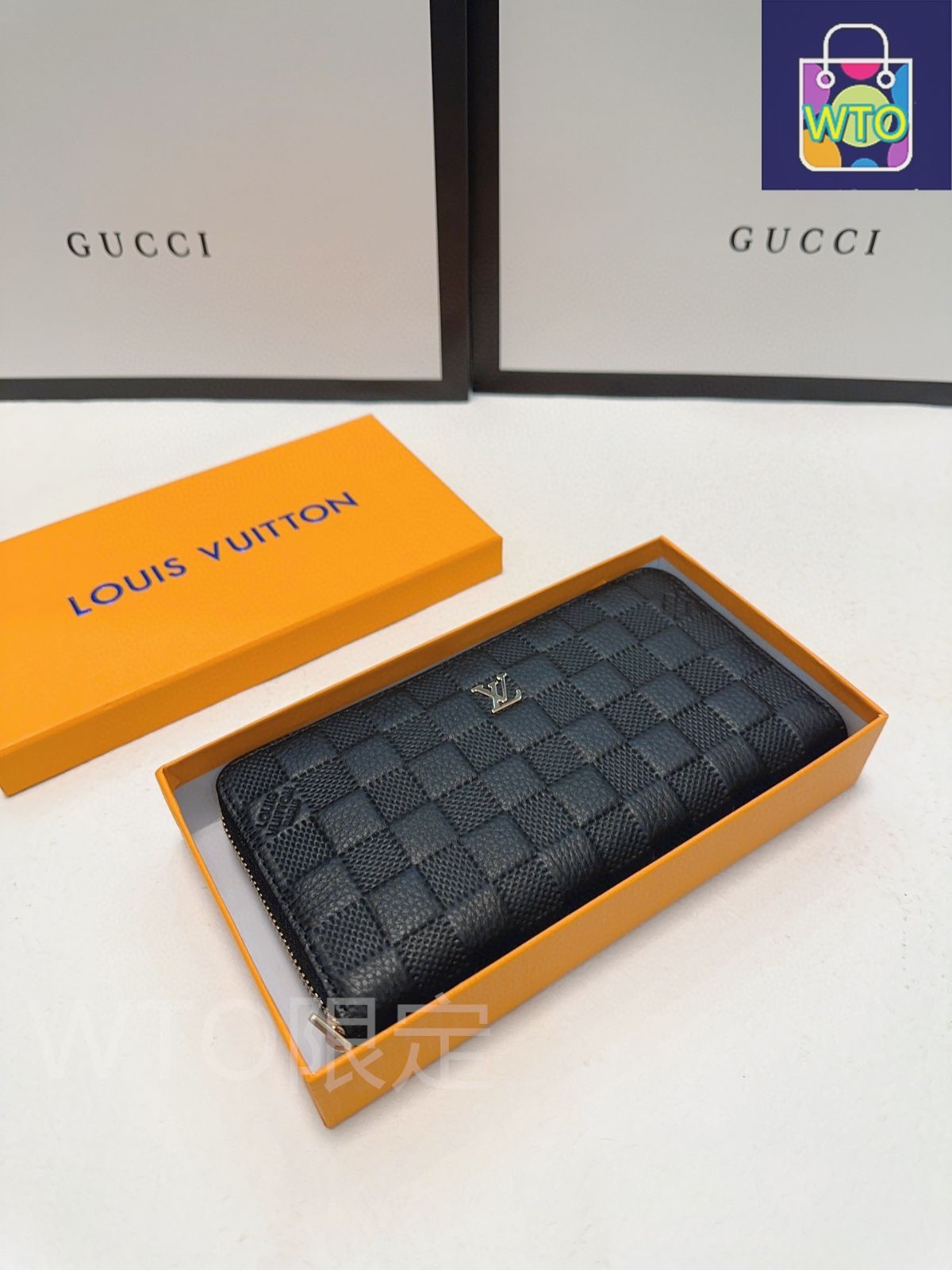 今日 Louis Vuitton ルイヴィトン メンズハンドバッグ レザーを使用した 大容量デザイン