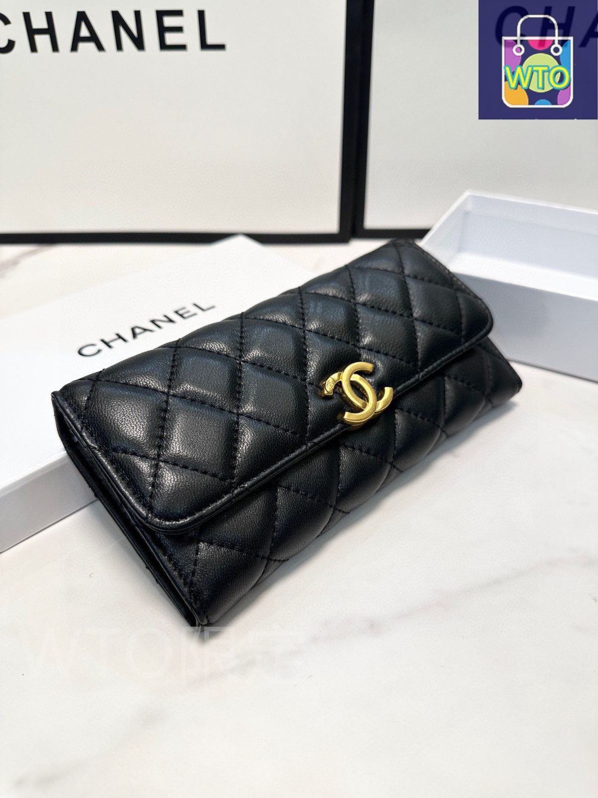 シャネル シープスキンダブルフォールドウォレット