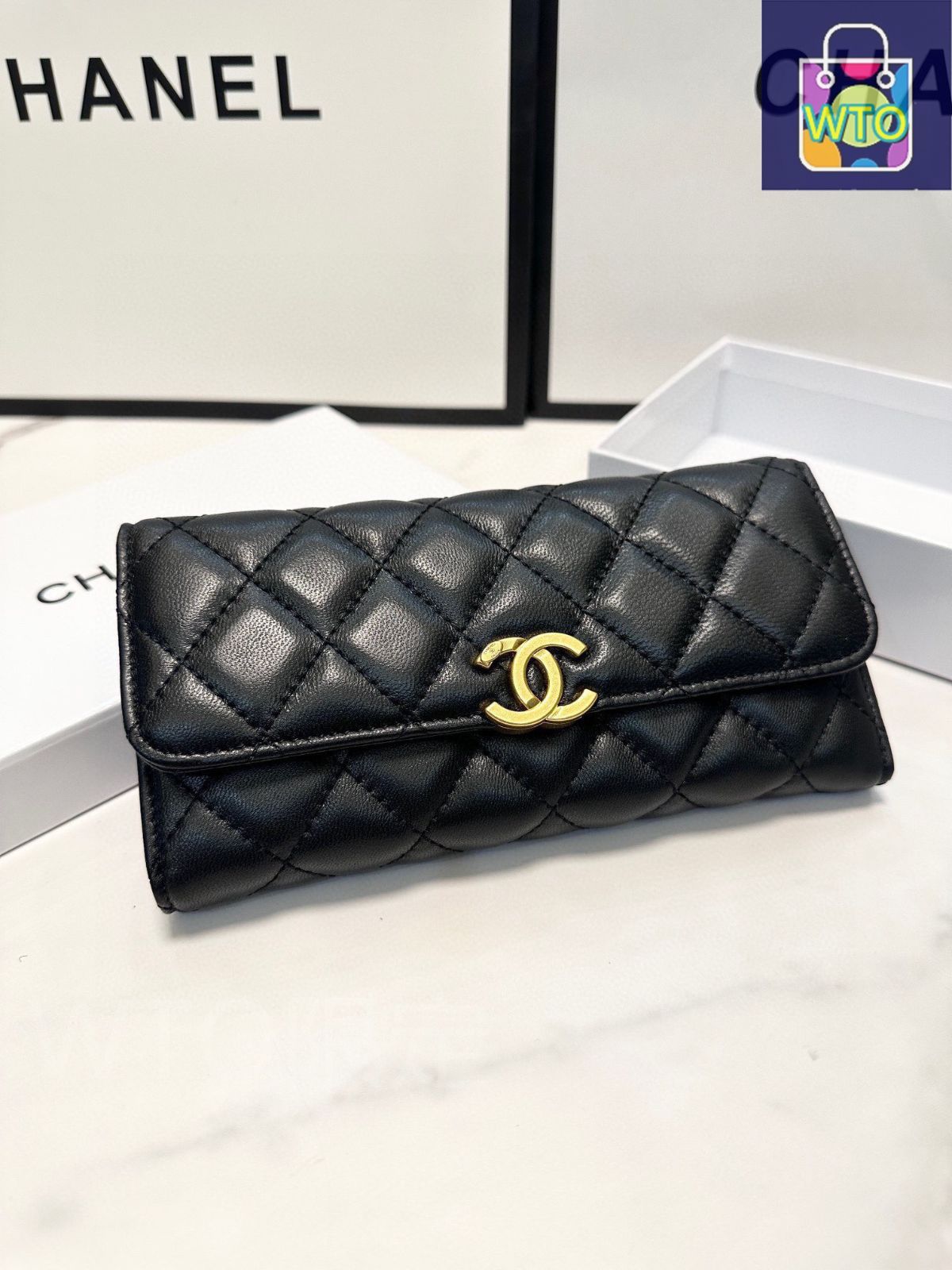  今日 Chanel シャネル シープスキンダブルフォールドウォレット 羊皮を使用したクラシックで耐久性に優れたデザイン 財布 キッズファッション小物