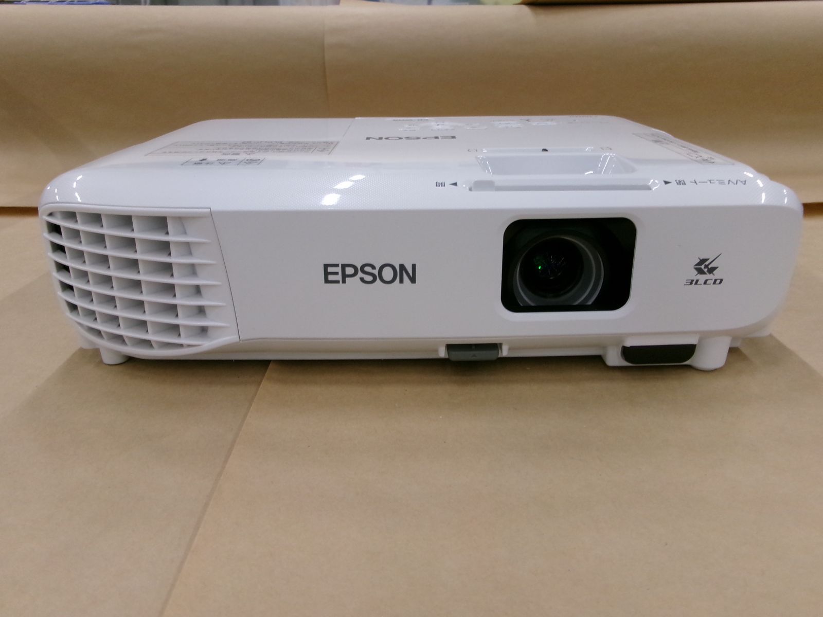 ジャンク】エプソン dreamio EB-W06 ホームプロジェクター - メルカリ