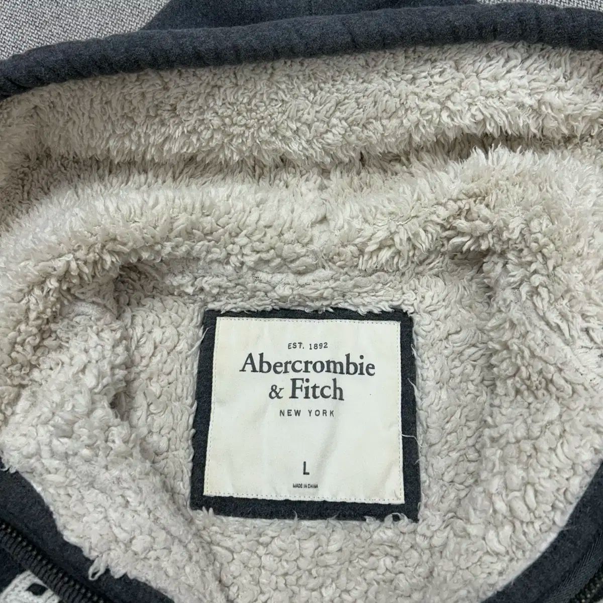 アバクロンビー チャコール フリース ジップアップパーカー L