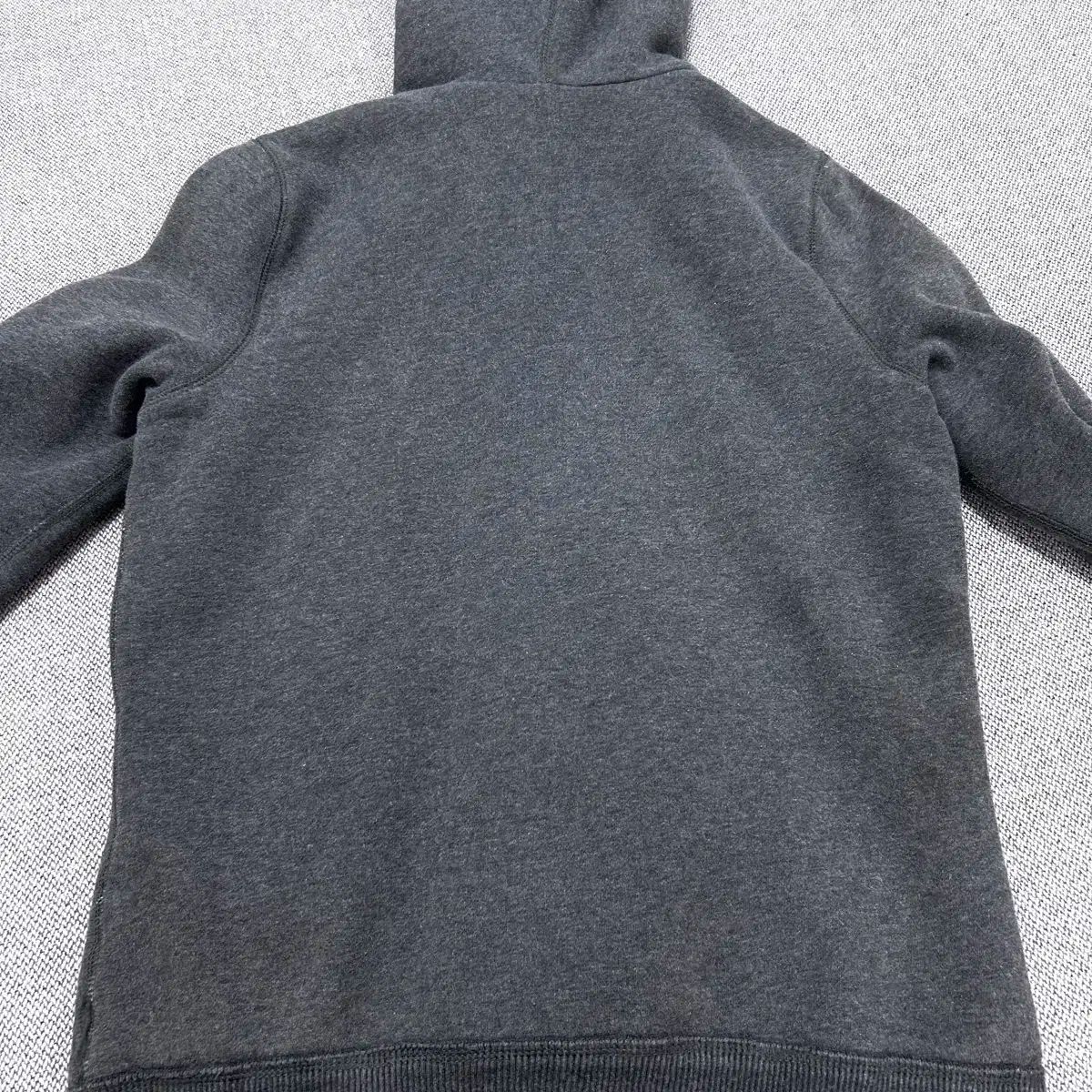 ジップアップパーカー L