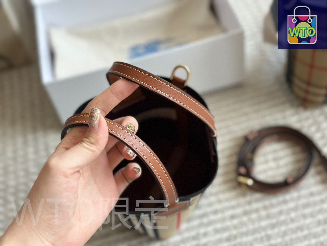 今日特価】Burberry バーバリー ミニ・バケットバッグ クラシック格柄