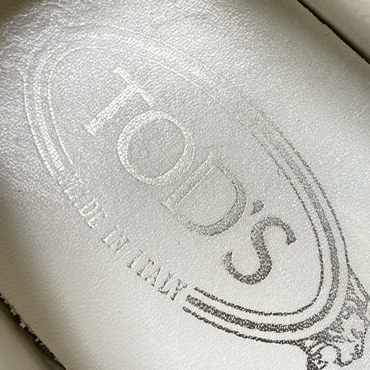 トッズ スリッポン