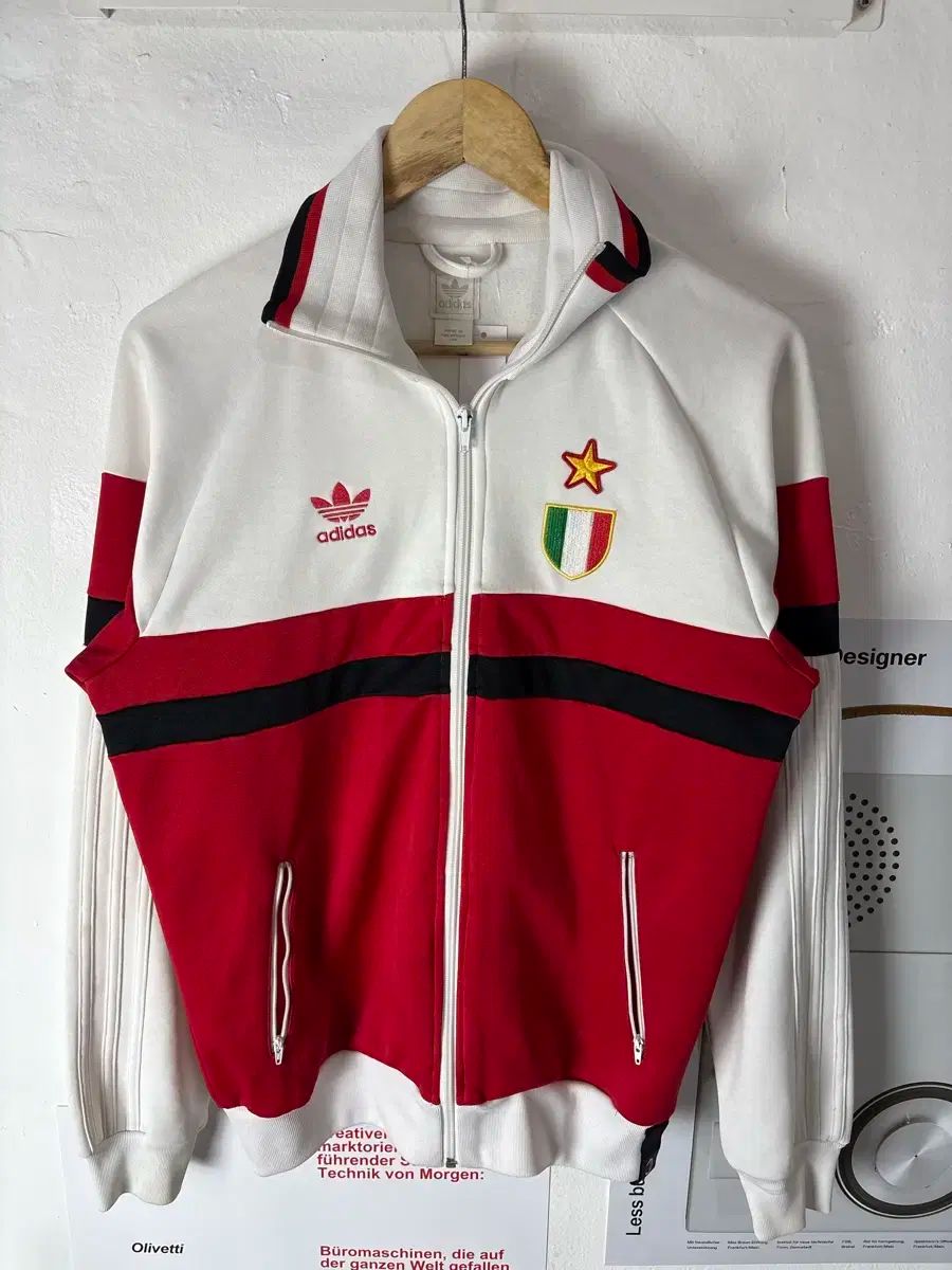 アディダス 紅白 ヨーロッパ イタリア ジャージ