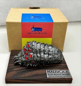 ジブリ美術館限定　オリジナル　風の谷のナウシカ　王蟲　赤眼 ジブリ博物館オリジナル王蟲(赤眼) 割引 「風の谷のナウシカ」 三鷹の