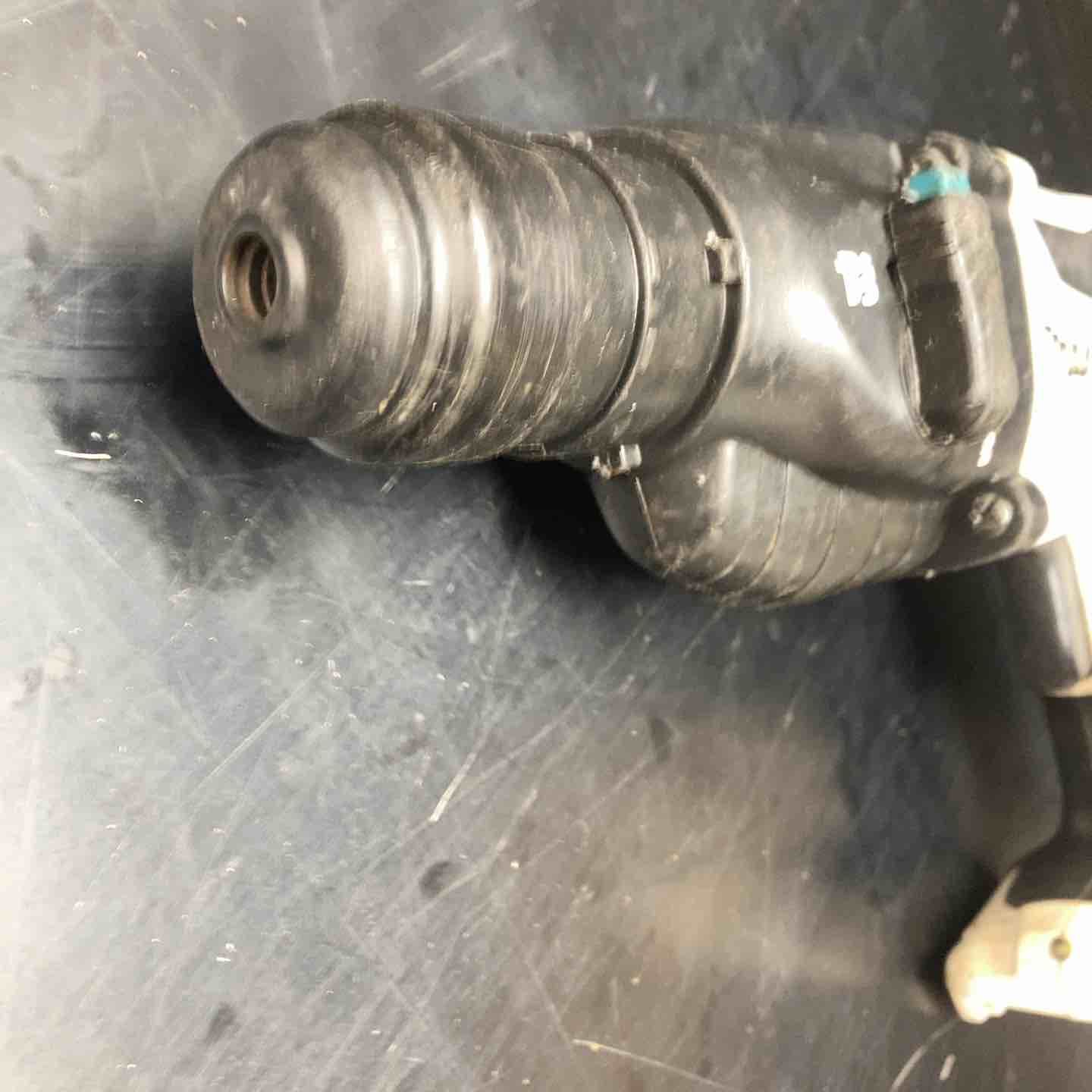  品 マキタ makita コードレスハンマドリル ハンマードリル ハンマー てこ 打刻