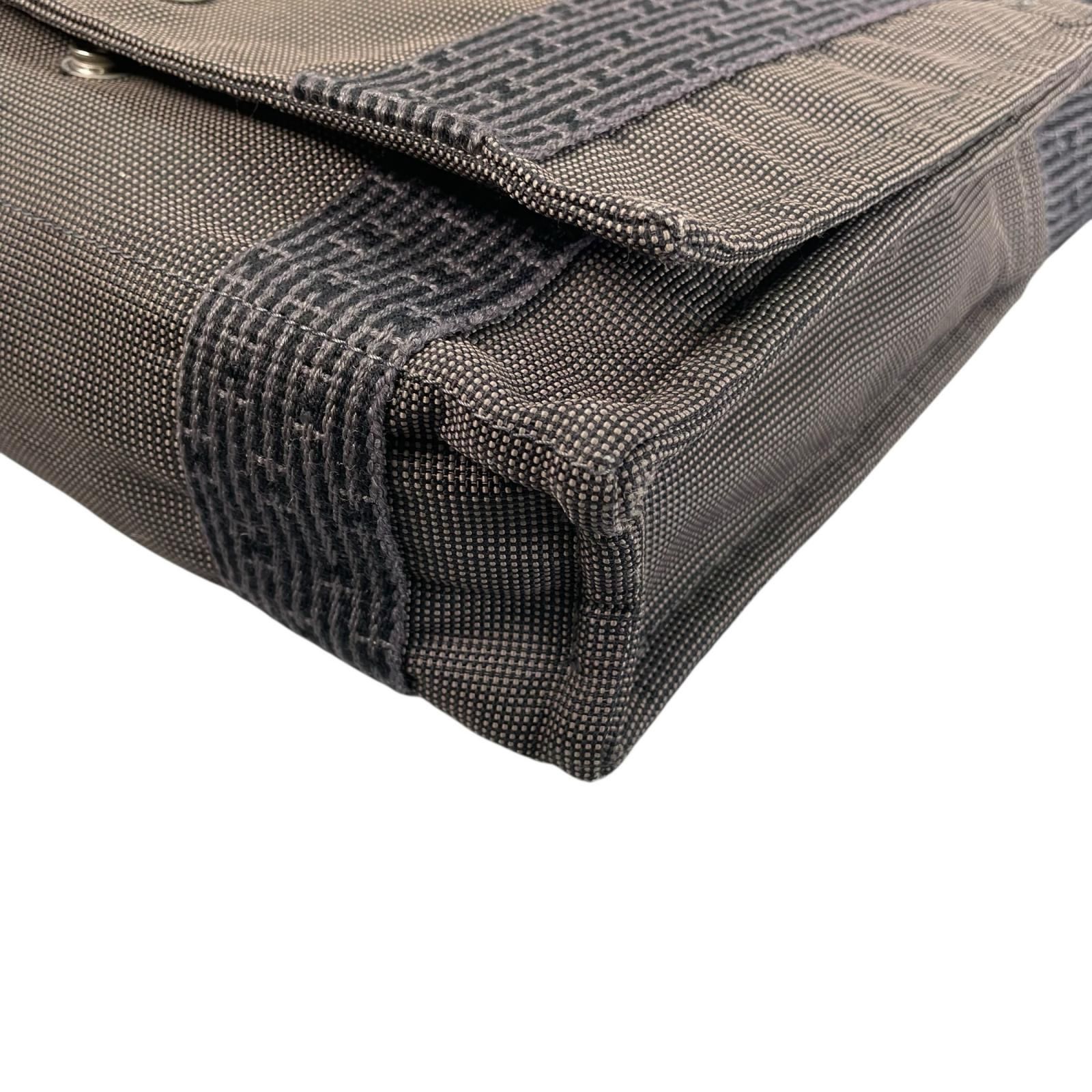 PM ショルダーバッグ