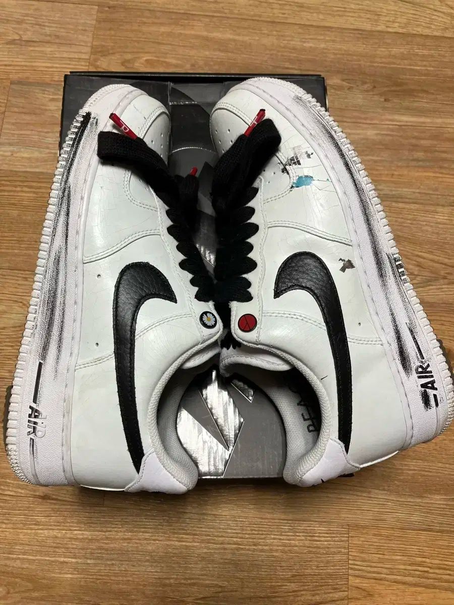 NIKE ピースマイナスワン パラノイズ 2 0 スニーカー