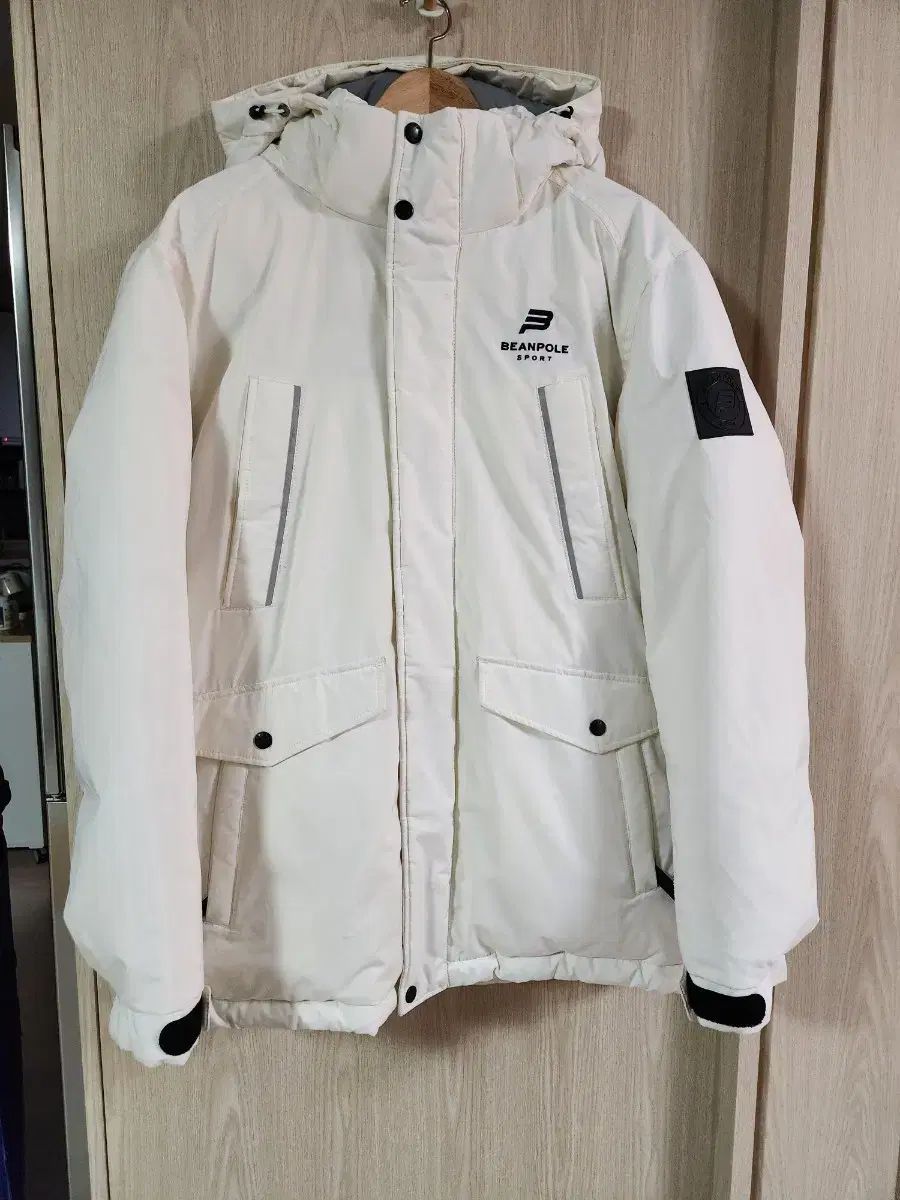 ビーンポールスポーツ アイボリー ダウンジャケット