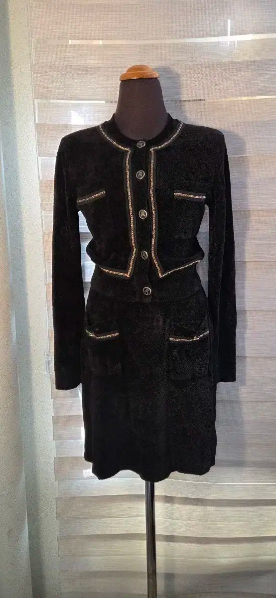 イッミシャ ブラック ツアーベルベット セットアップ セット