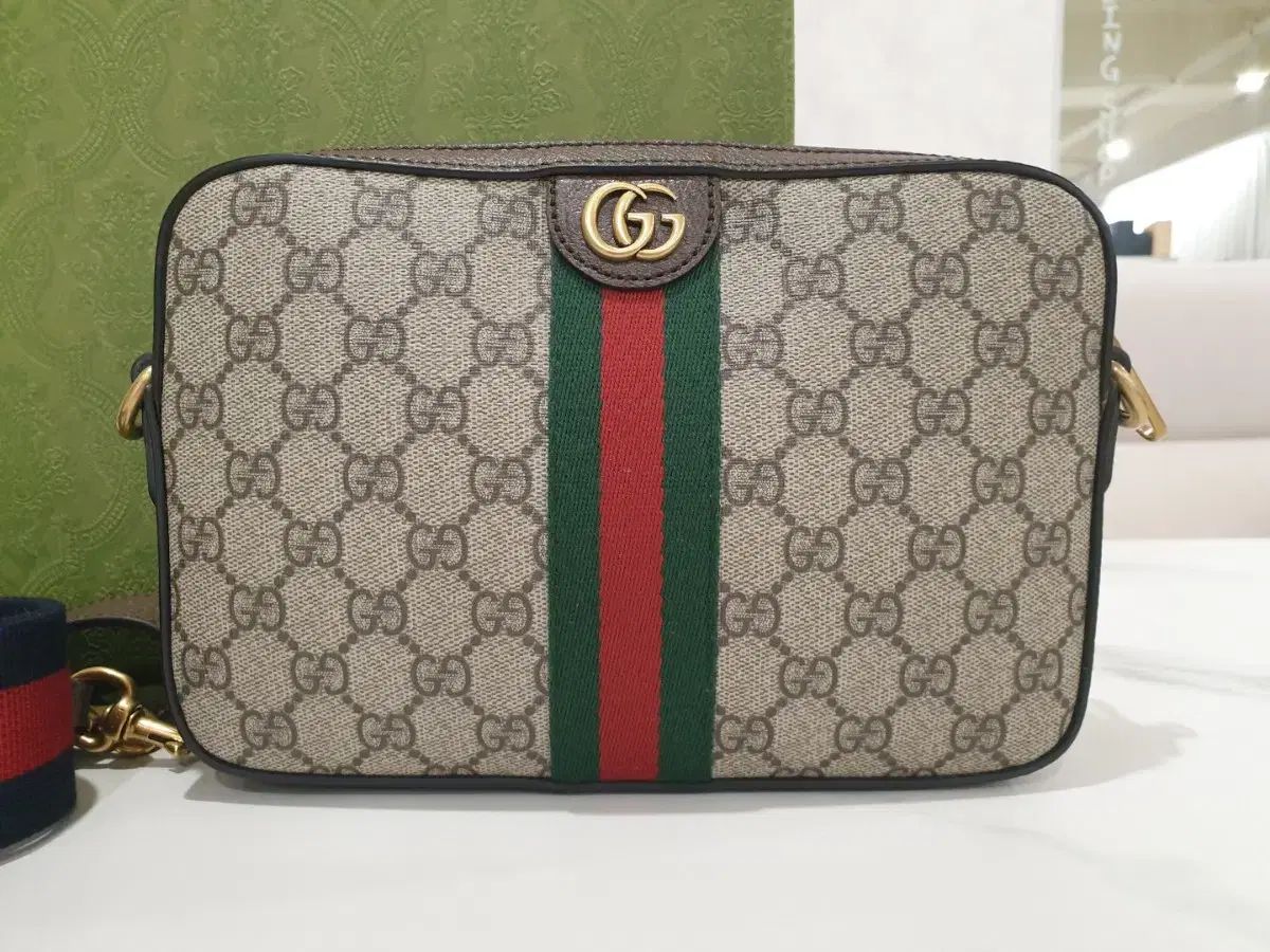 グッチ オフィディア シュプリーム クロスバック