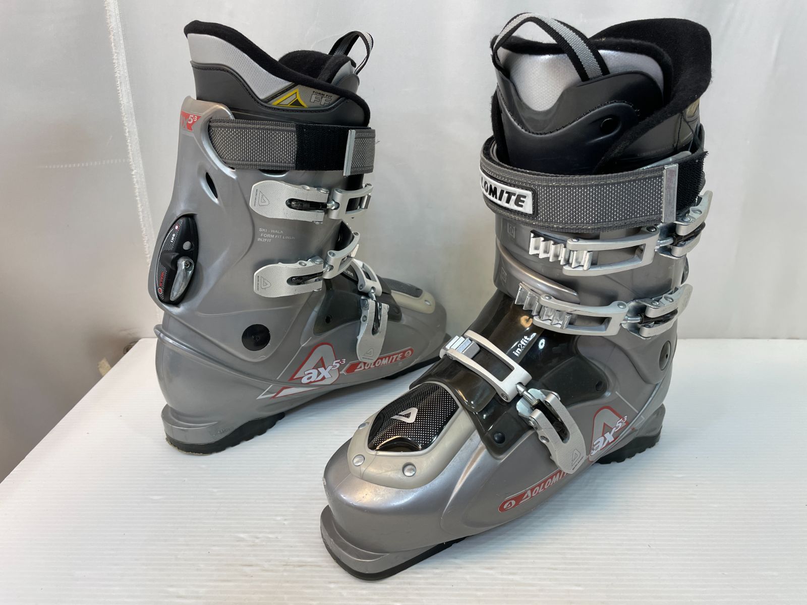 ◆ スキー ブーツ DOLOMITE ax 5.3 29.5 cm スキーブーツ ◇ スキーブーツ DOLOMITE ax 5.3 29.5cm 336mm スキー ブーツ