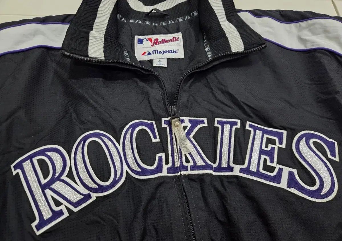 マジェスティック コロラド オウェン ジャケット