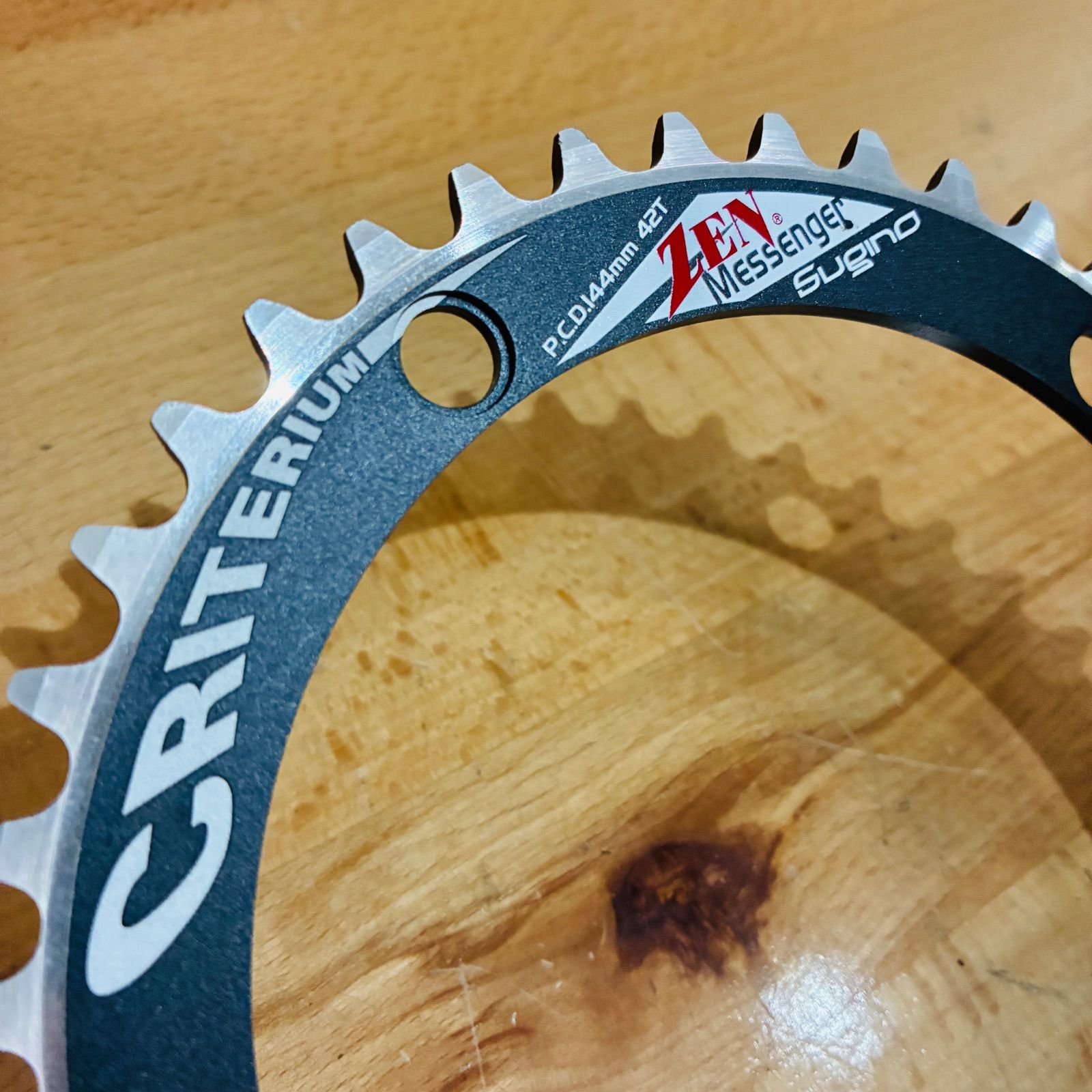 未使用】 スギノ ZEN Messenger P.C.D.144mm 42T 5アーム CRITERIUM 禅
