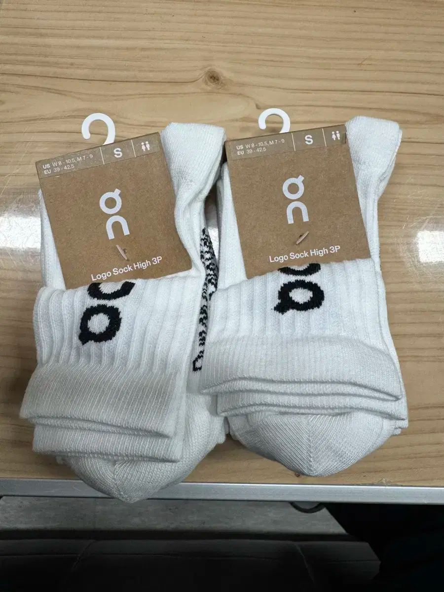 On ランニング ロゴ ハイ ソックス 3足 セット