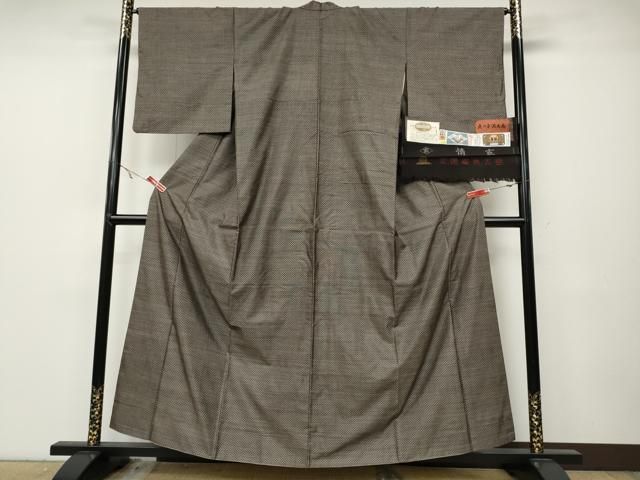 平和屋着物 本場大島紬 泥染め 鹿の子文 田畑絹織物謹製 証紙付き 正絹 ut