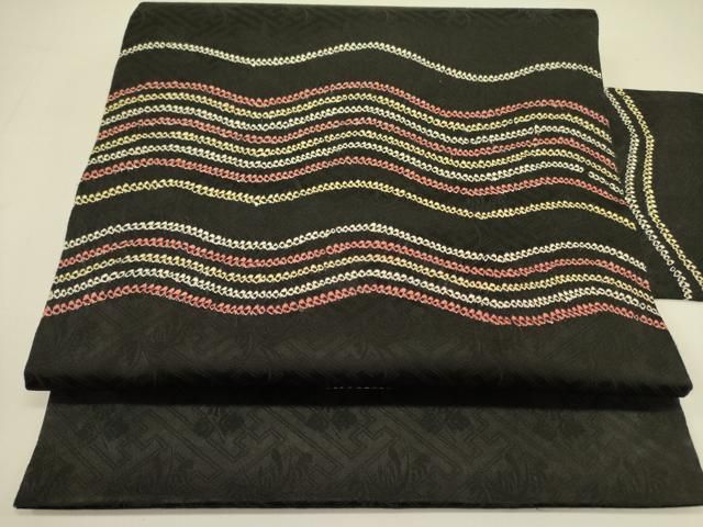 平和屋着物●九寸名古屋帯　絞り　よろけ縞　黒地　正絹　逸品　DAAZ2250op 平和屋着物○九寸名古屋帯 絞り よろけ縞 黒地 正絹 逸品 DAAZ2250op