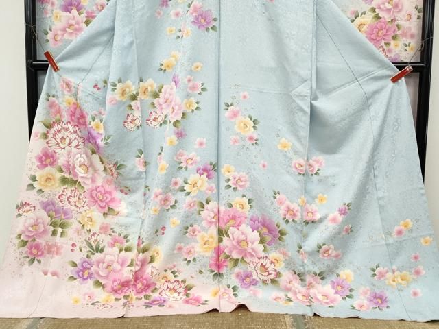 平和屋着物○豪華振袖 刺繍 舞花文 さくらんぼ 暈し染め 銀通し地 仮絵