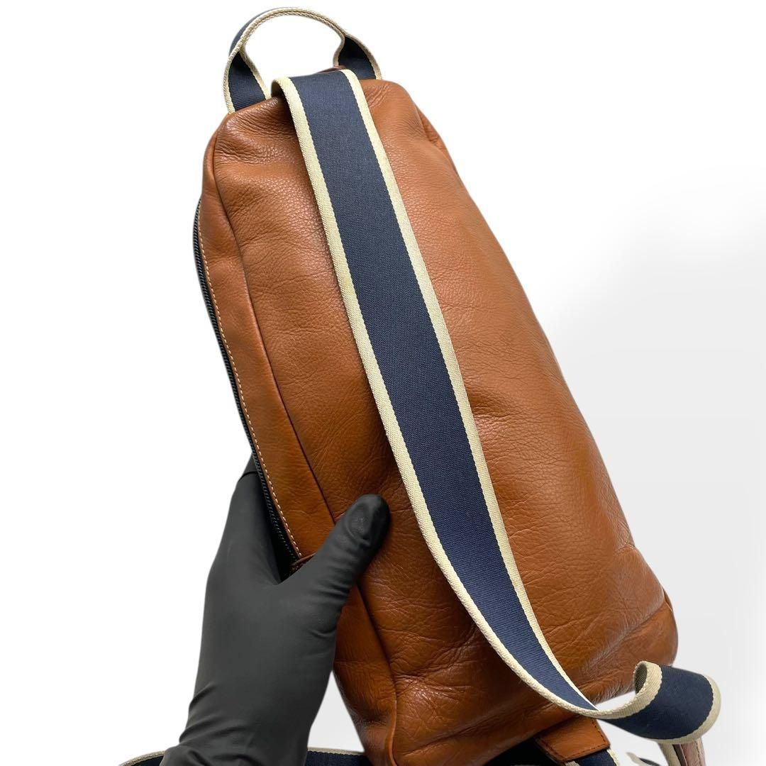 美品 COACH コーチ ショルダーバッグ ボディバッグ ヘリテージ