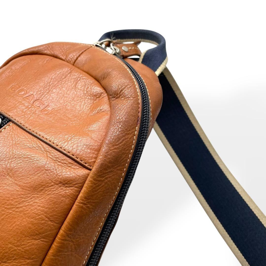 美品　コーチ　ボディバッグ　ヘリテージ　シグネチャー　ブラウン　PVC 美品 COACH コーチ ショルダーバッグ ボディバッグ ヘリテージ