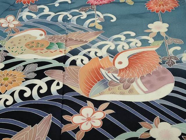 平和屋着物○豪華振袖 型染め 流水群れ鳥草花文 暈し染め 正絹 逸品