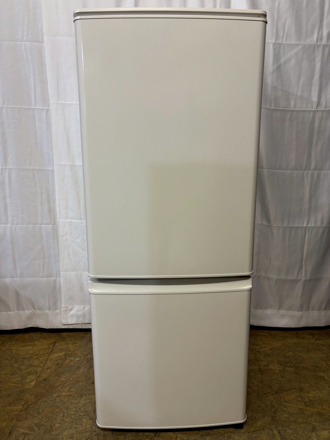 三菱電機 2ドア冷蔵庫 MR P 15 EG W 146 L