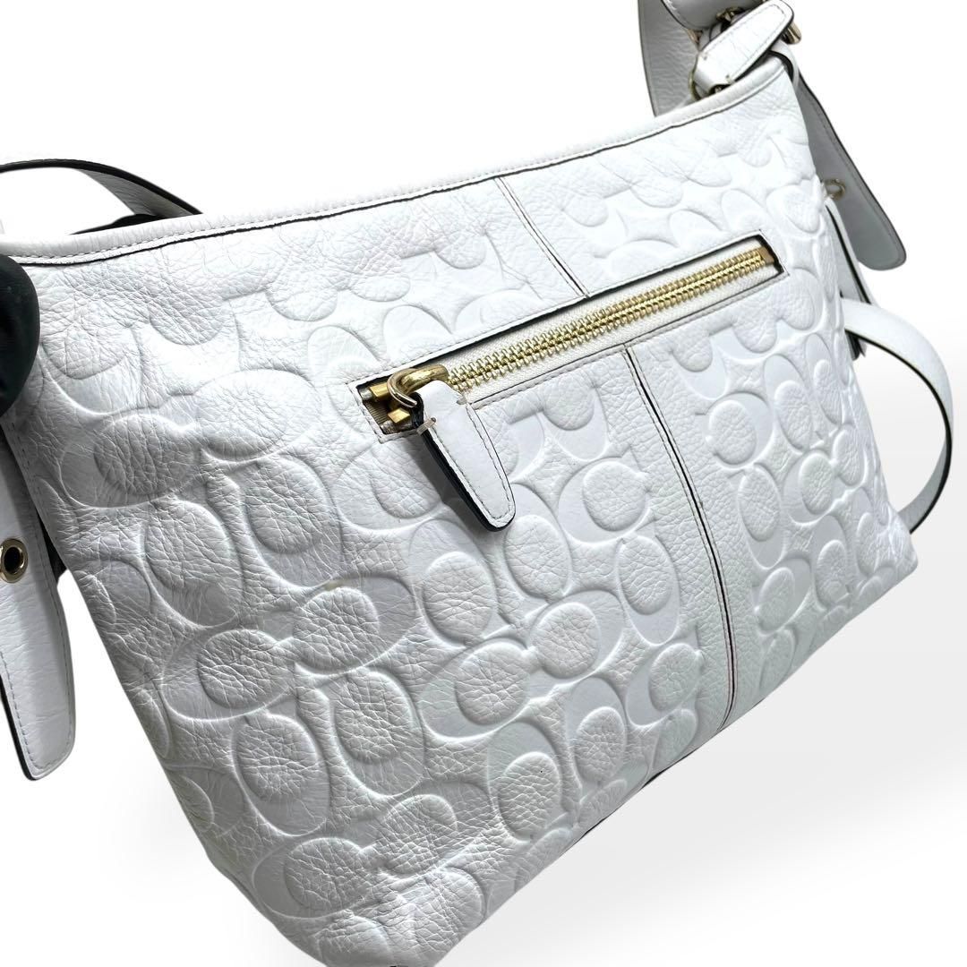 極美品 COACH ショルダーバッグ レガシー エンボスドレザー ホワイト