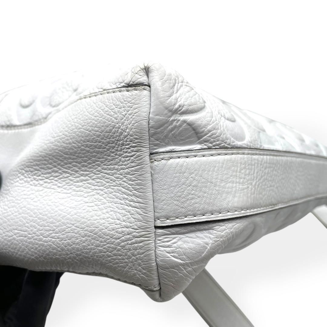 極美品 COACH ショルダーバッグ レガシー エンボスドレザー ホワイト