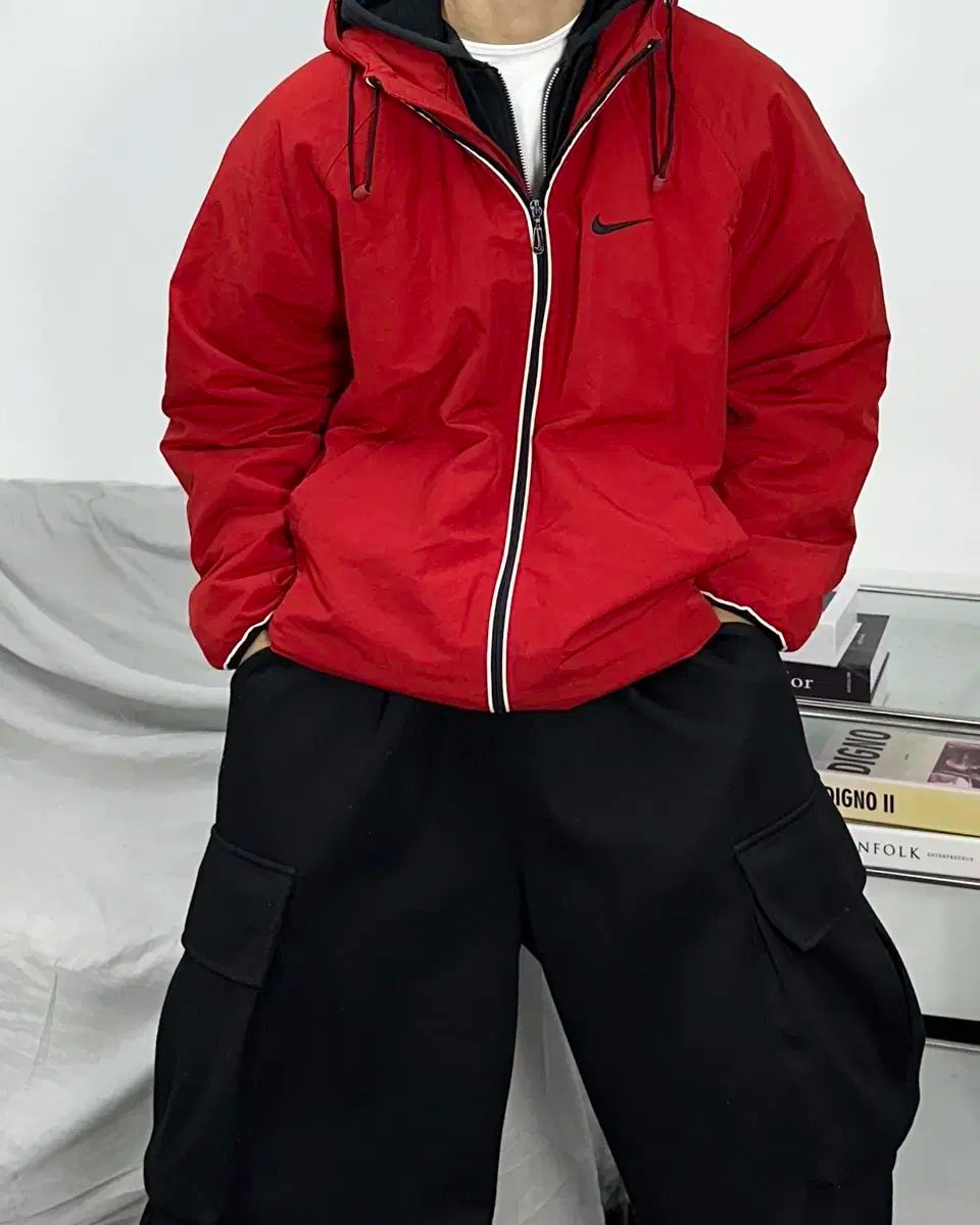 ナイキ 90 s レッド キルティング アウター L