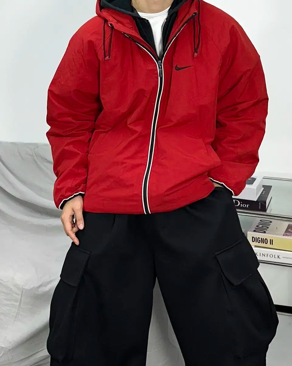 ナイキ 90 s レッド キルティング アウター L