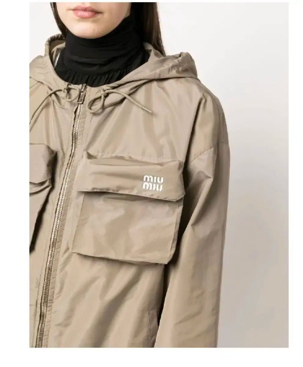 ミュウミュウ フラップポケット