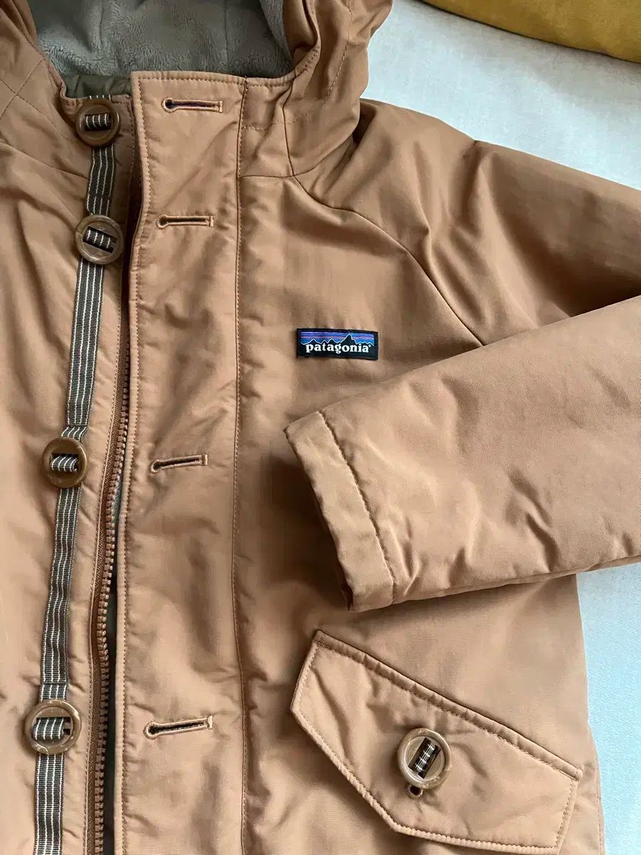 パタゴニア キッズ s 7-8 サファリ ブルゾン ダウン