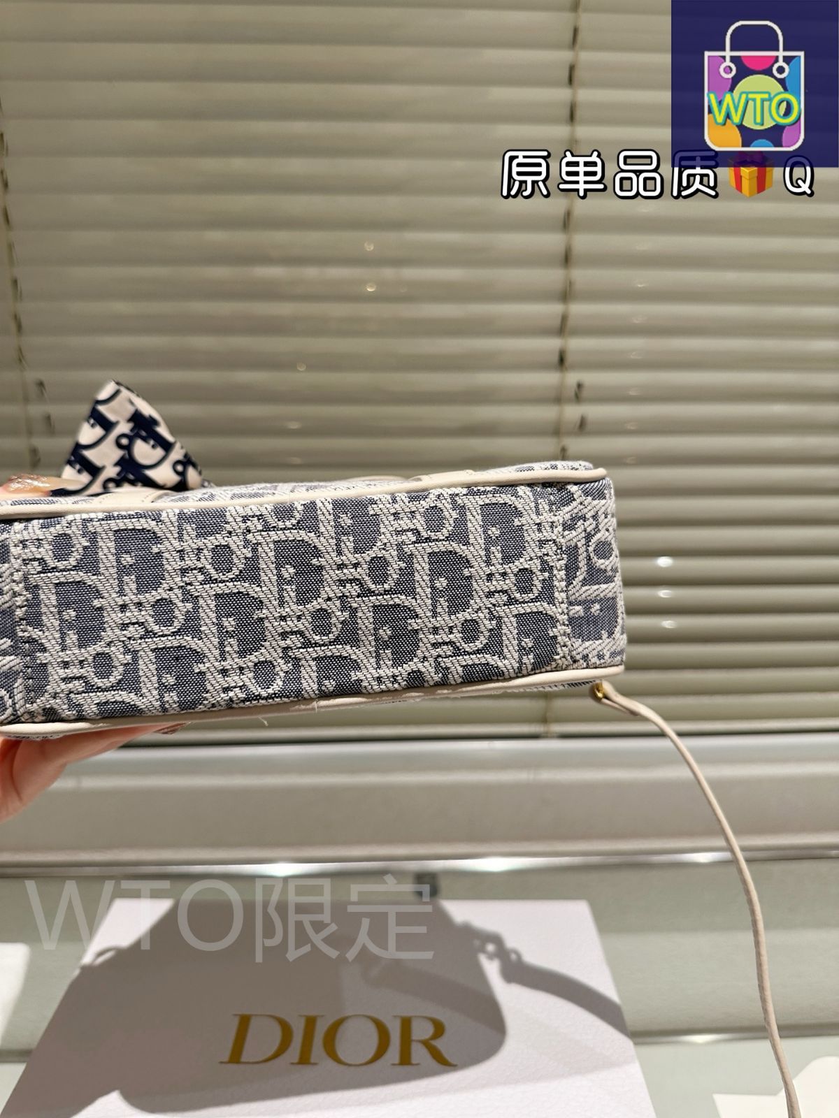 ⭐️Diorタンクトップ　ロゴネイビー2ストライプ✨❣️可愛い⭐️最終格安最安値⭐️ ⭐️Diorタンクトップ ロゴネイビー2ストライプ✨❣️可愛い⭐️最終