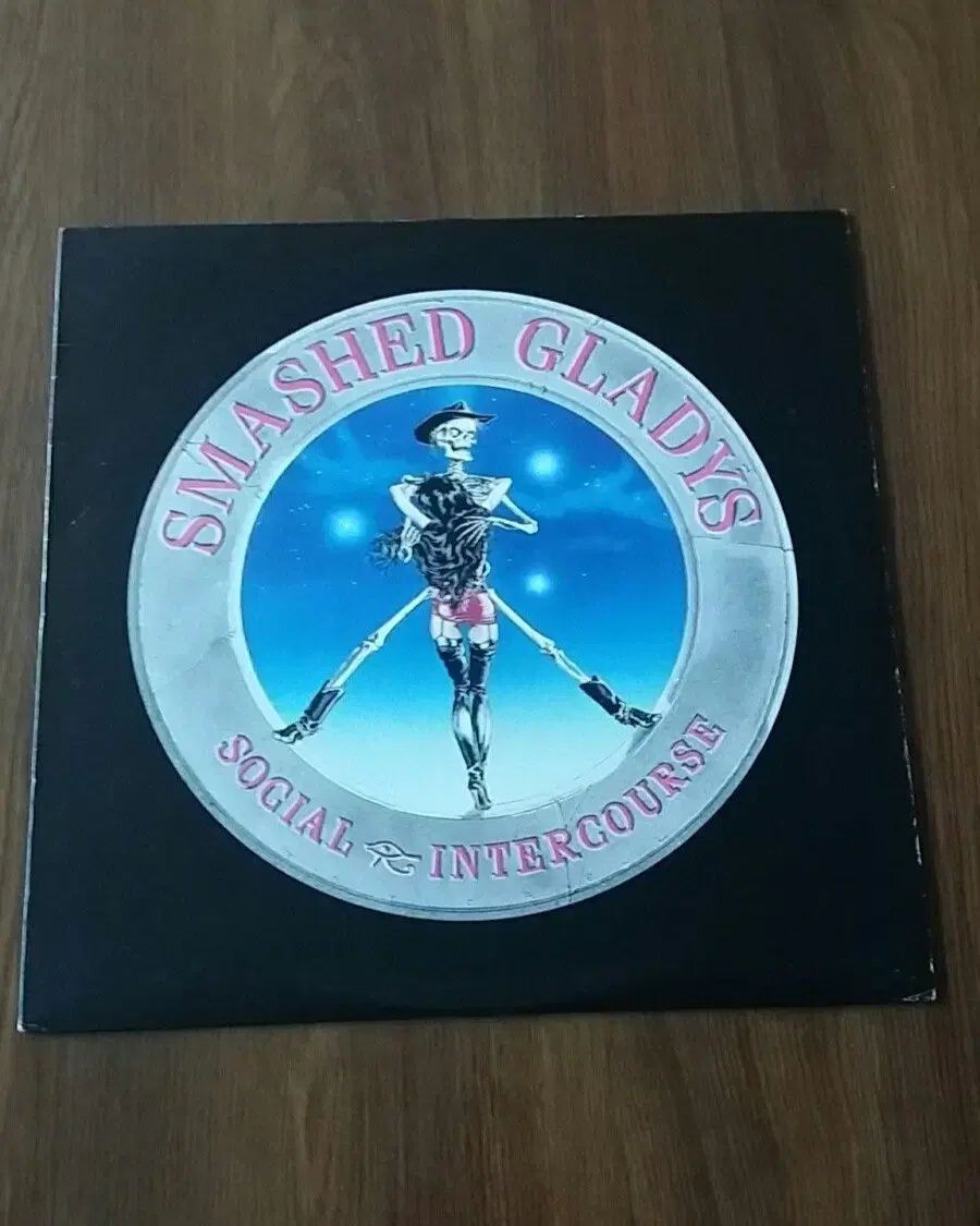 smashed Gladys lp 収益クラス