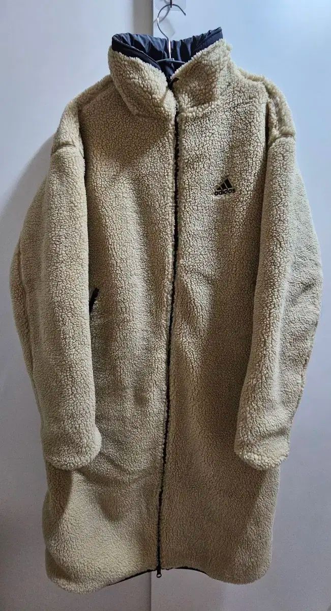 アディダス ロング リバーシブル シェルパ ジャケット - メルカリ