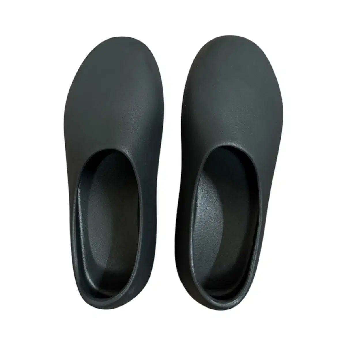 YZY イージー ブラック スリッパ 12