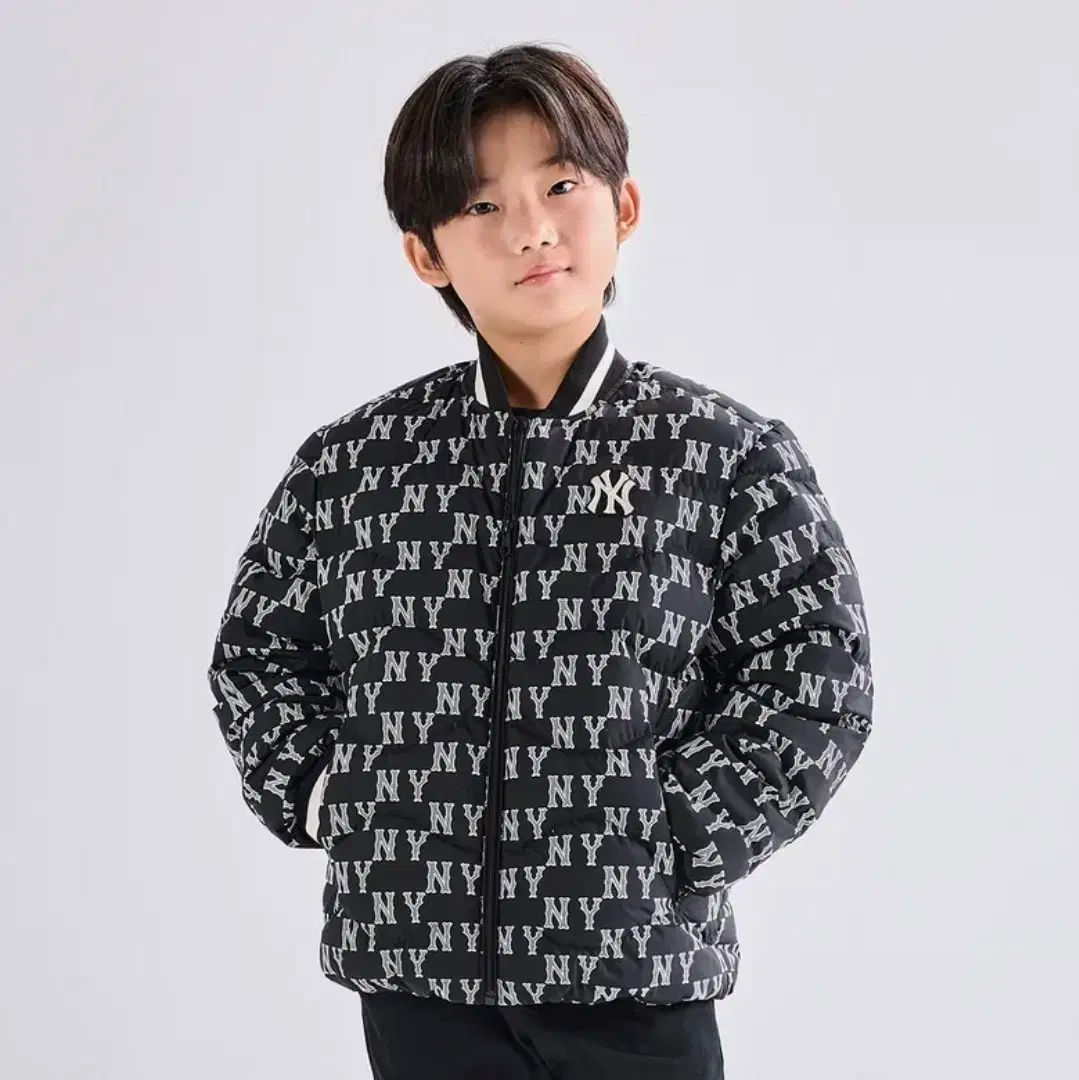 140 2025 MLBキッズ グースダウン アウター ニューヨーク ヤンキース オールパータン ダウン