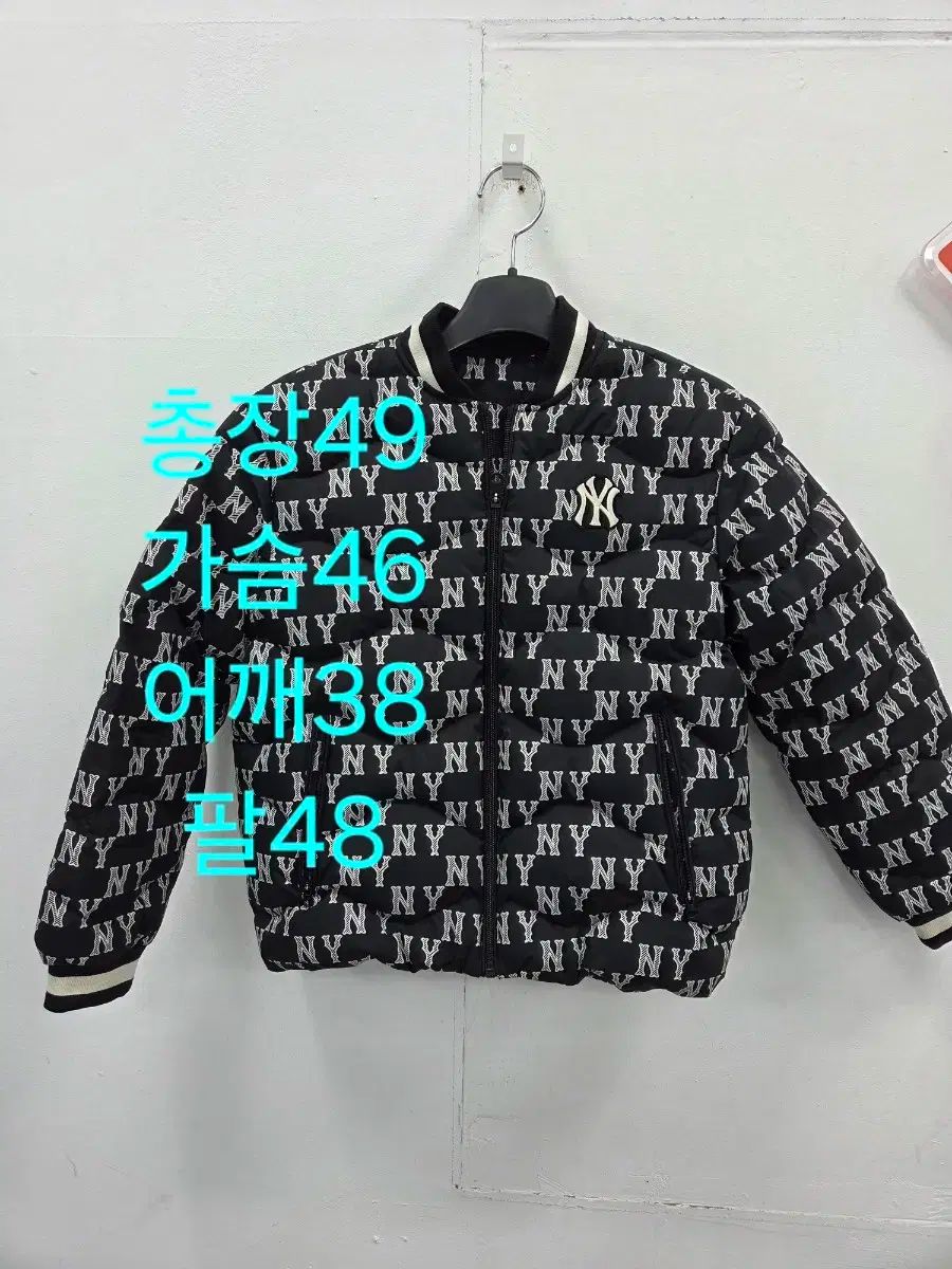 140 2025 MLBキッズ グースダウン アウター ニューヨーク ヤンキース オールパータン ダウン