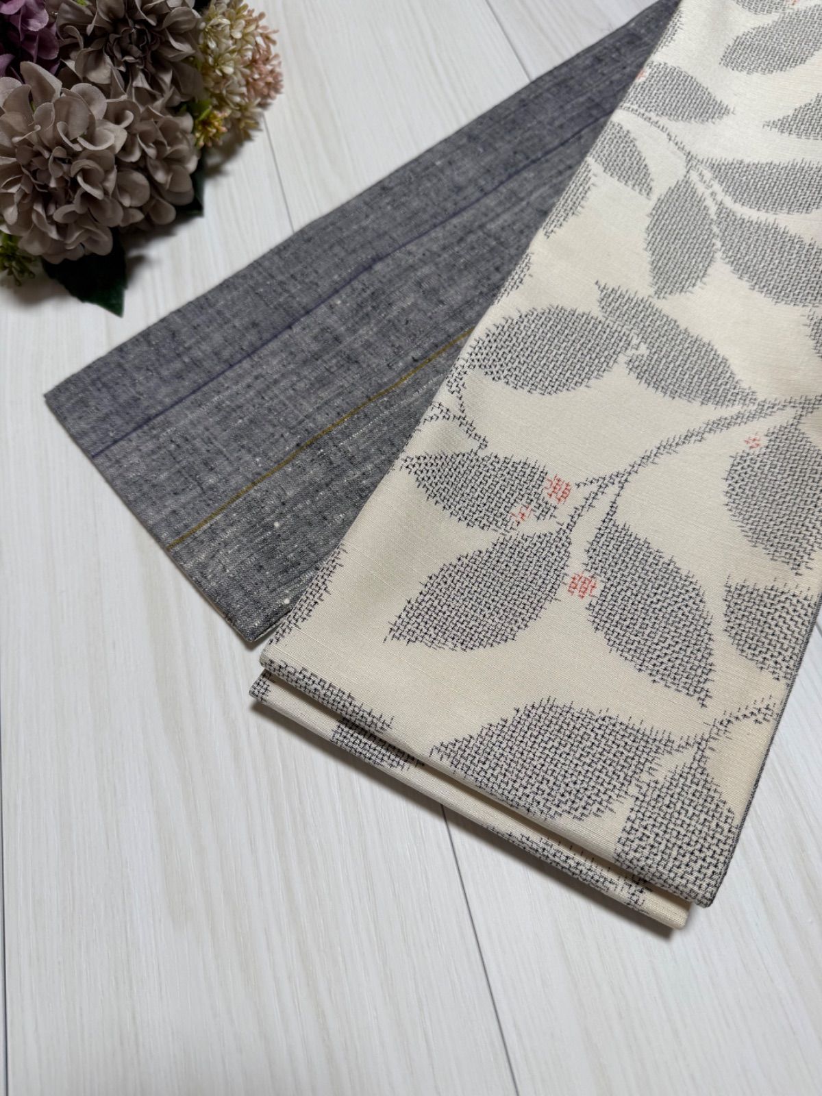 272号 半幅帯 葉っぱ絣紬 アイボリー×薄グレーグラデ紬 正絹 リバーシブル ︎同じ生地は2度と入荷しません 1点〜6点までの 商品 ︎