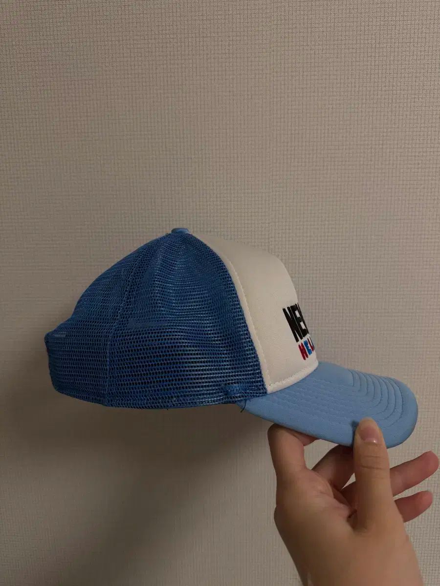 ERA ハローキティ ベースボールキャップ スカイブルー