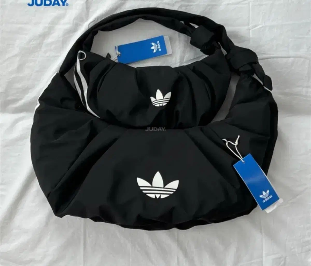 アディダス クルーアサン クロワッサン バッグ L