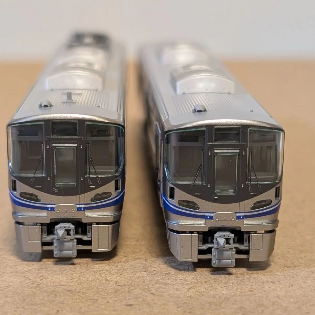 1800  希少　其泉　萌黄金欄手 茶器セット　急須1客　湯呑5客　金彩 1800 希少 其泉 萌黄金欄手 茶器セット 急須1客 湯呑5客 金彩 1800