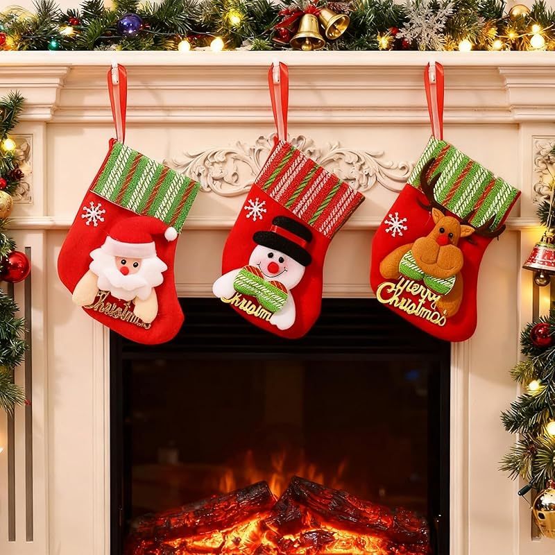 3 枚セット クリスマスの靴下 サンタクロース 雪だるまトナカイ