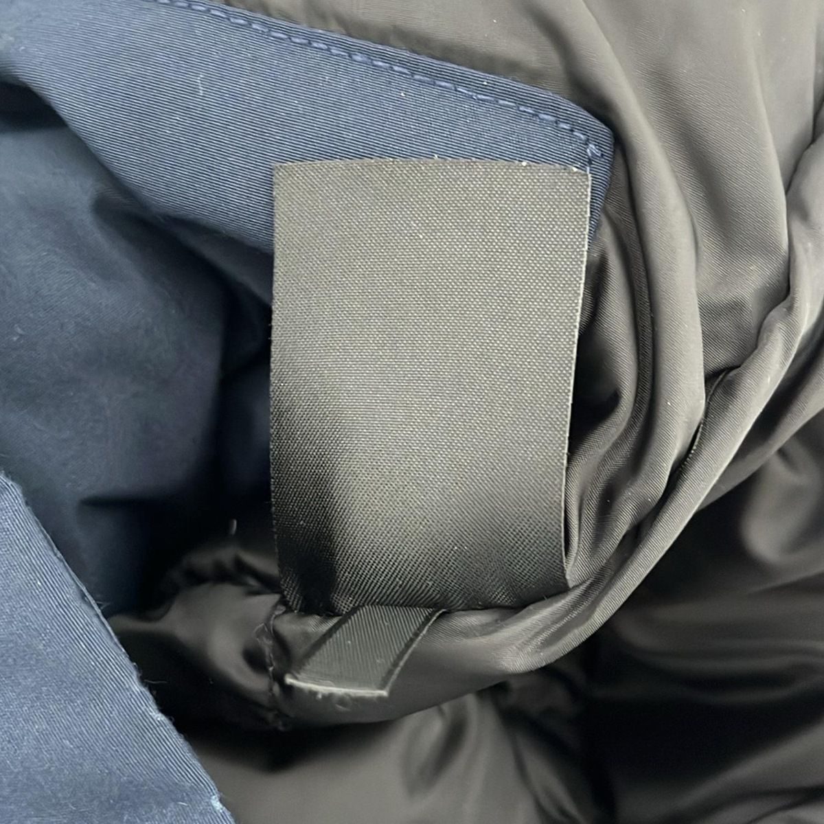 COLE HAAN(コールハーン) ダウンコート サイズS メンズ美品 - ネイビー