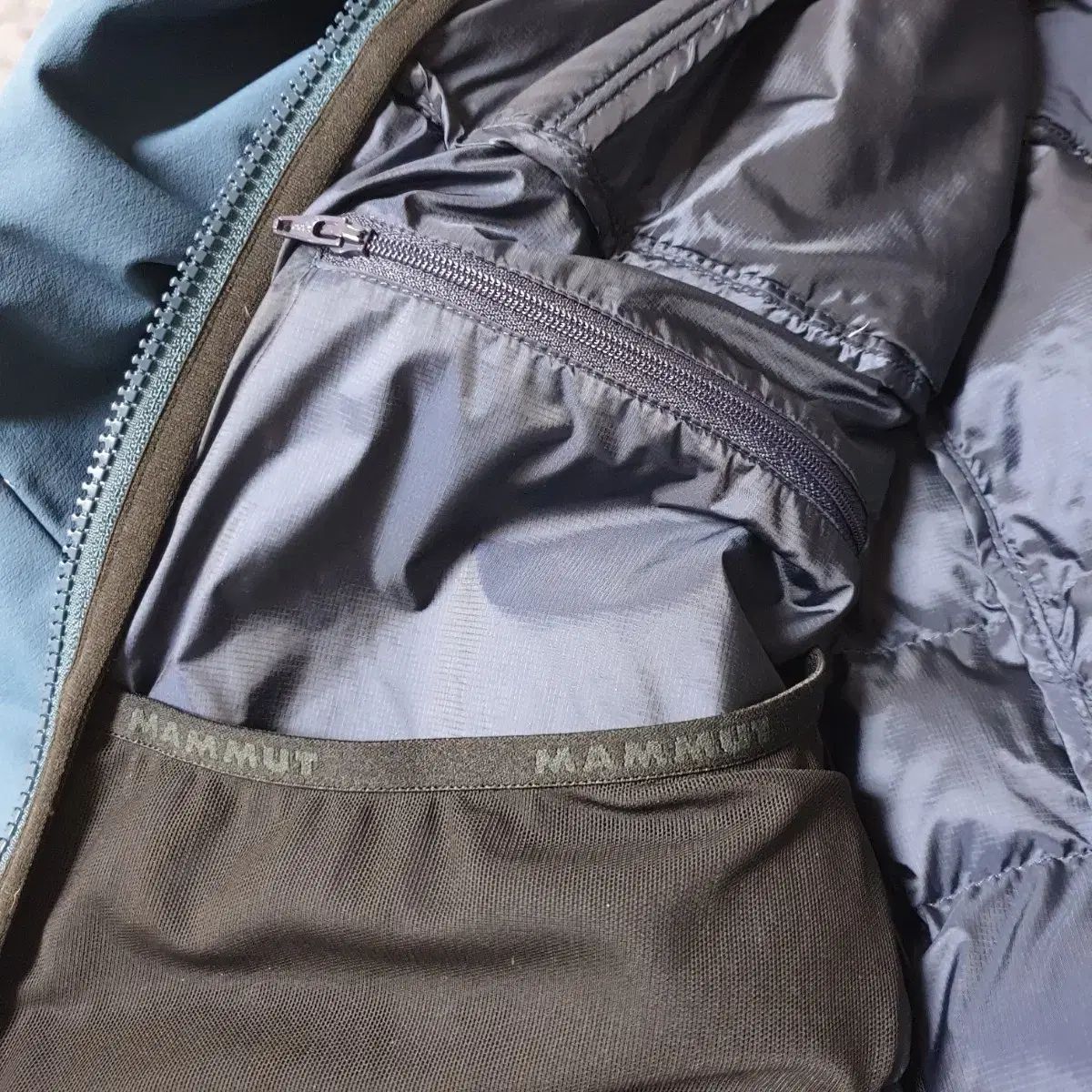 ダウン ジャケット