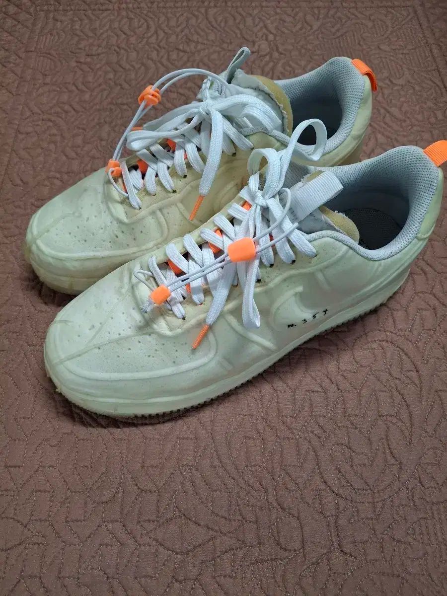 275 NIKE エアフォース1 スニーカー 0722