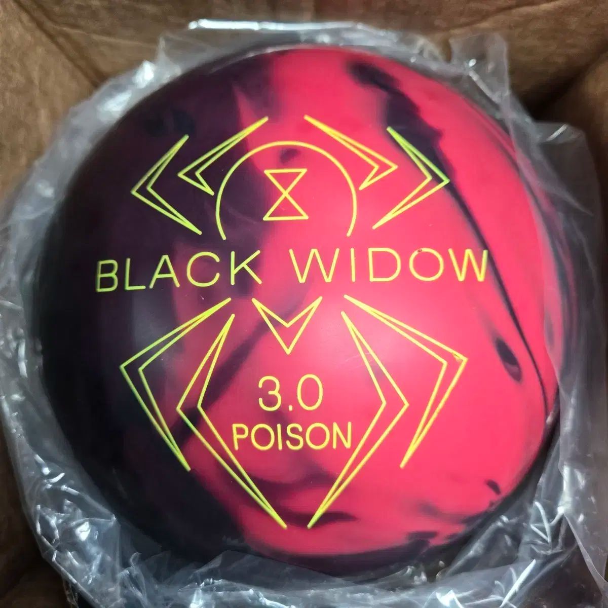 ブラックウィドウ 3 0 ポイズン 15パウンド HAMMER ハンマー ボーリング 球
